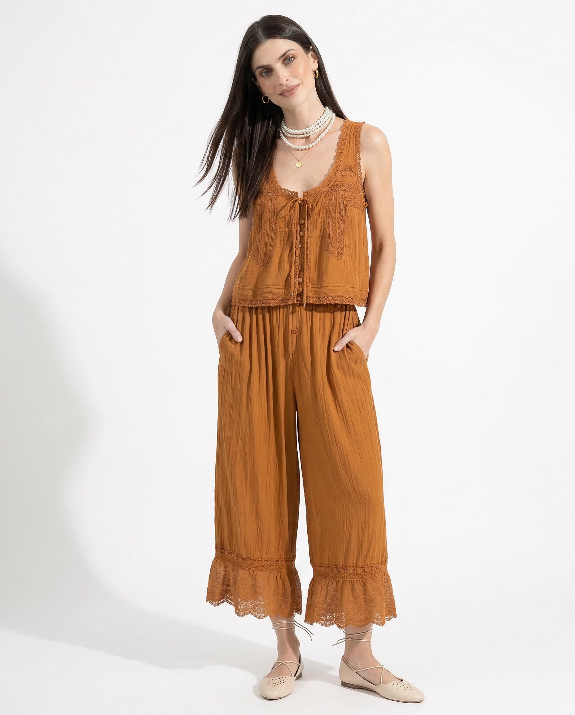 Women's 2 Piece Set Lace Sleeveless Top and Wide Leg Pants
