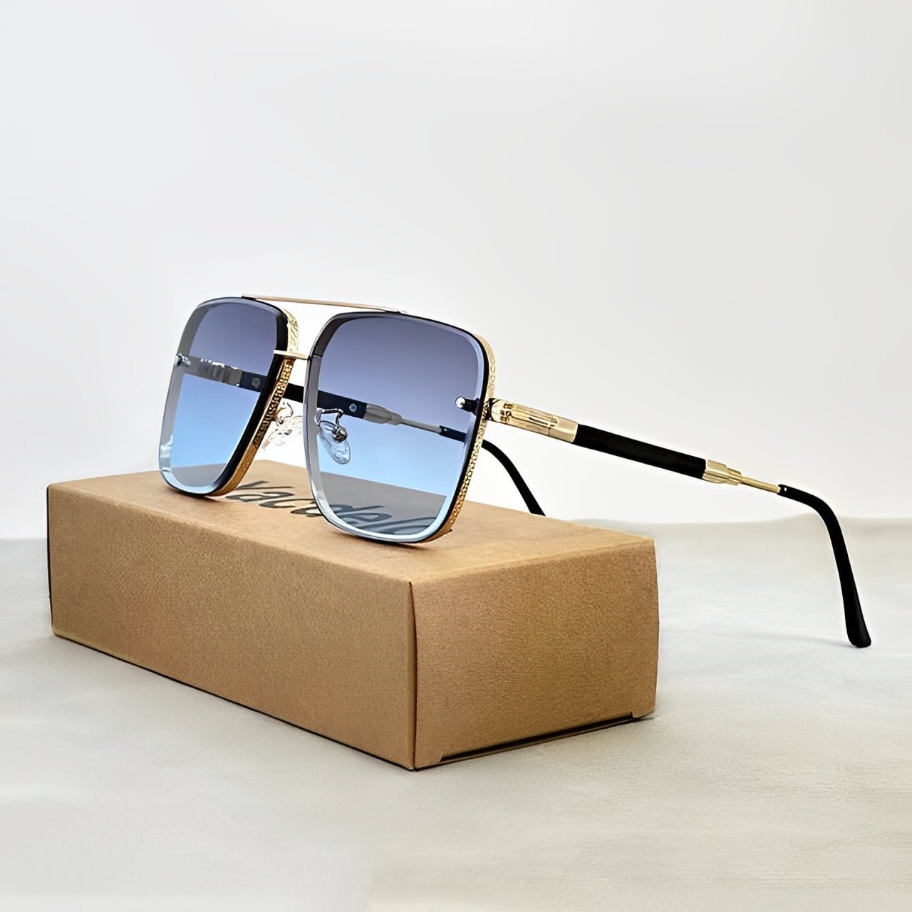 Women's Gradient Sunglasses Retro Square and Gold Frame
