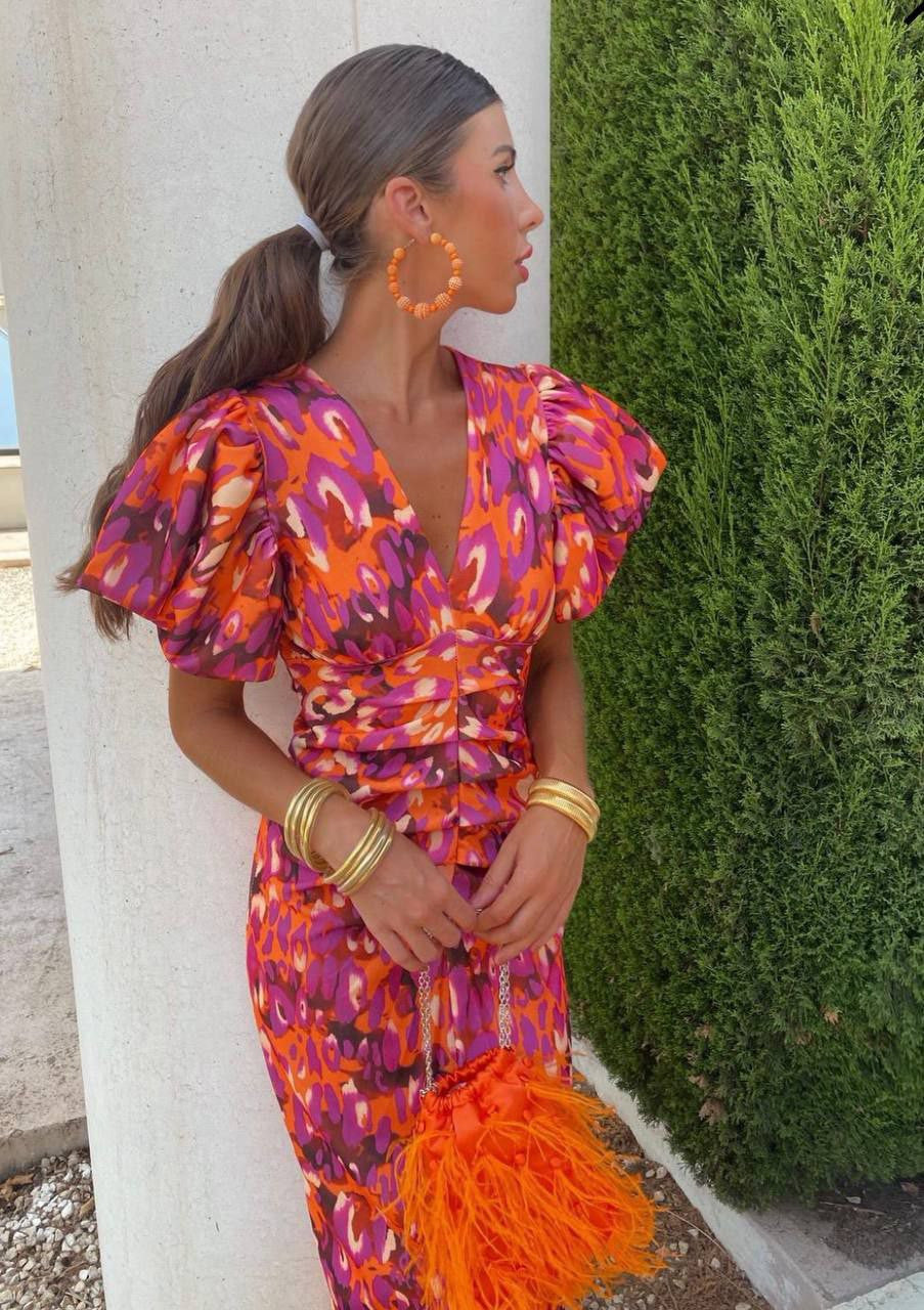 Women's Puff Sleeve Midi Dress Vibrant Evening Silhouette and Leopard Print